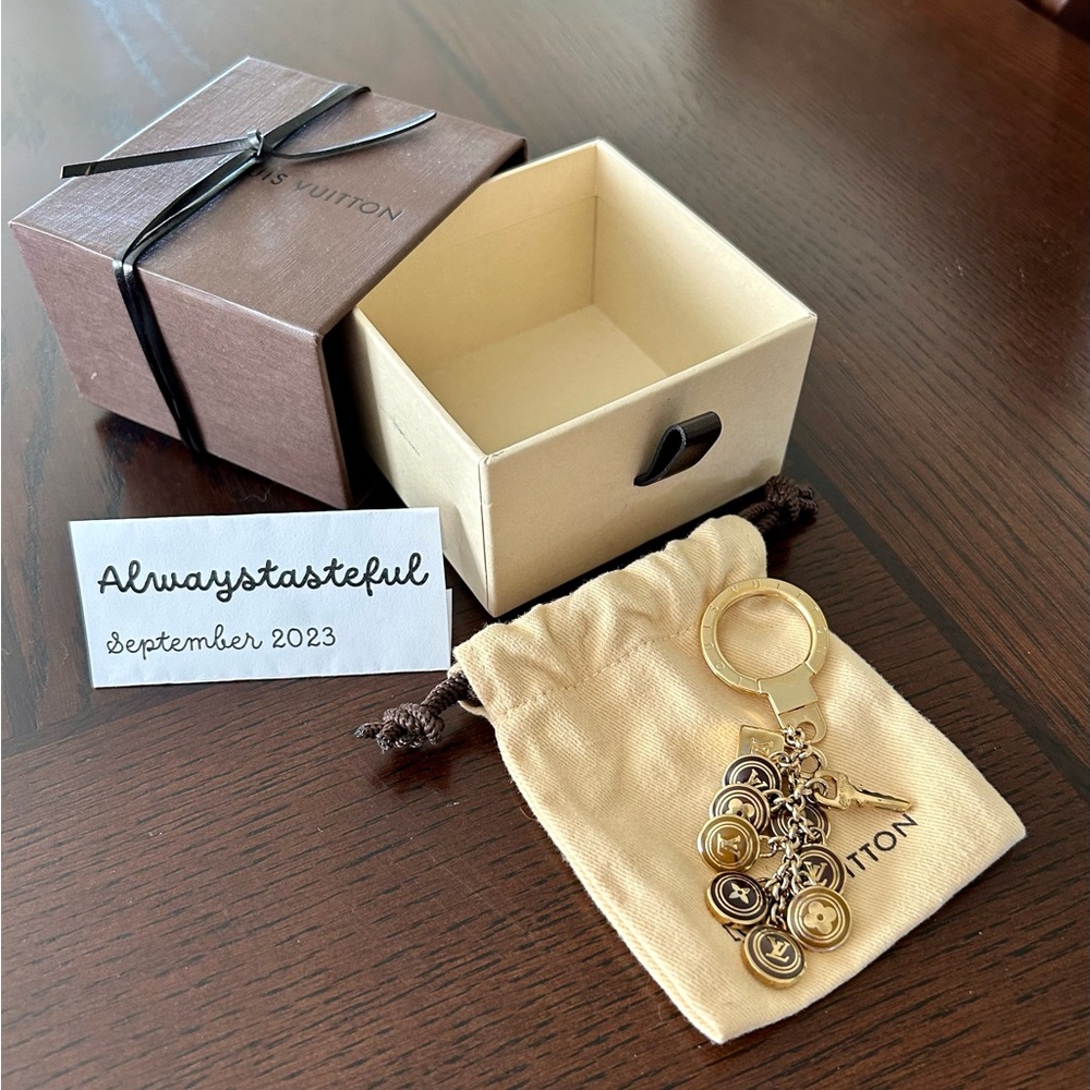 Louis Vuitton Porte Cles Pastilles Keyring/Charm